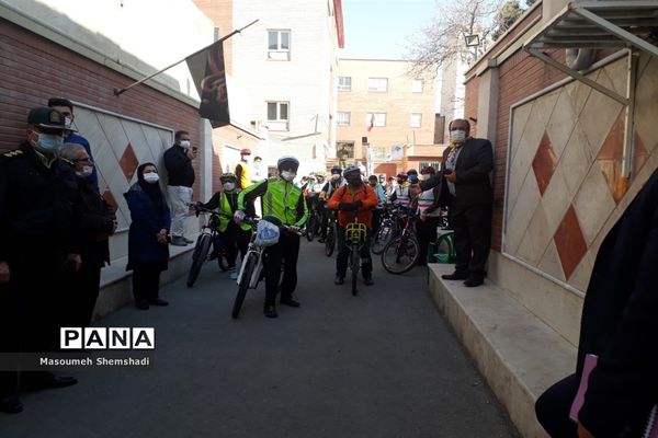 توسعه فرهنگ دوچرخه سواری توسط پیشتازان منطقه 12 تهران