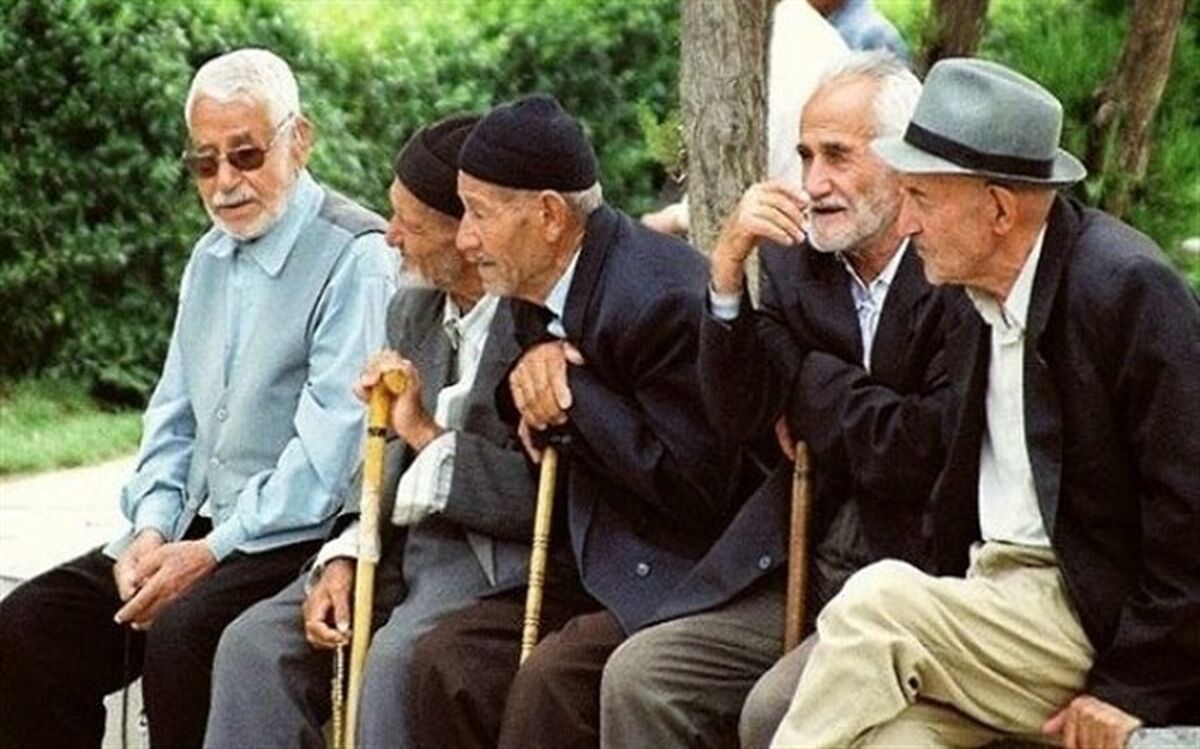 بازنشستگان امسال زودتر از موعد مستمری اسفند را دریافت می‌کنند