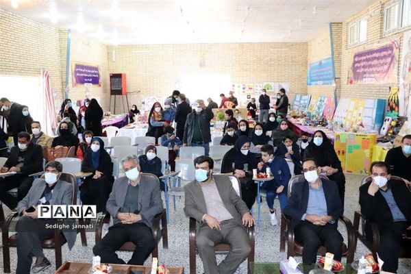 نمایشگاه دستاوردهای تدریس مجازی دانش آموزان در آباده