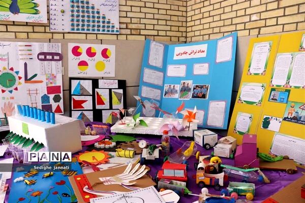 نمایشگاه دستاوردهای تدریس مجازی دانش آموزان در آباده