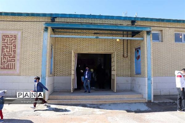 نمایشگاه دستاوردهای تدریس مجازی دانش آموزان در آباده