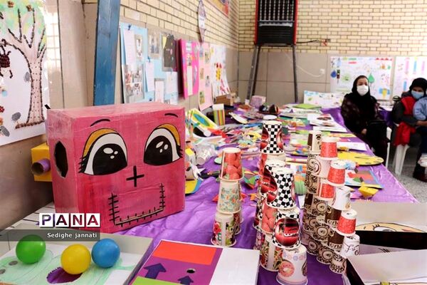 نمایشگاه دستاوردهای تدریس مجازی دانش آموزان در آباده