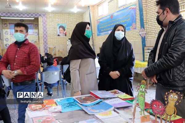 نمایشگاه دستاوردهای تدریس مجازی دانش آموزان در آباده