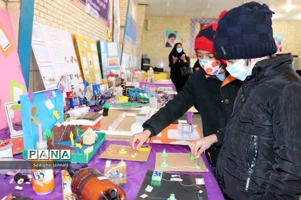 نمایشگاه دستاوردهای تدریس مجازی دانش آموزان در آباده