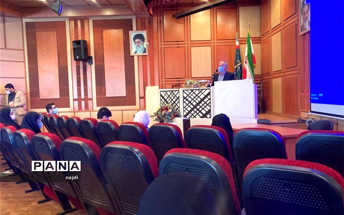 ما بسترساز تربیت هستیم، نه تربیت‌کننده