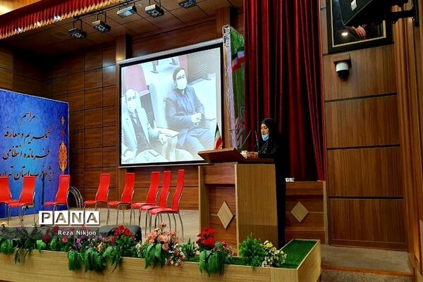 بزرگداشت هفته امور تربیتی در ناحیه یک بهارستان