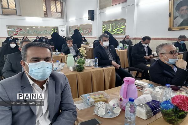 کارگاه استاندارد سازی و سبک منسجم مدارس شاهد