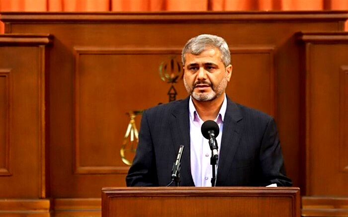 مطالبات بانک مرکزی نباید باعث تعطیلی واحدهای صنعتی شود