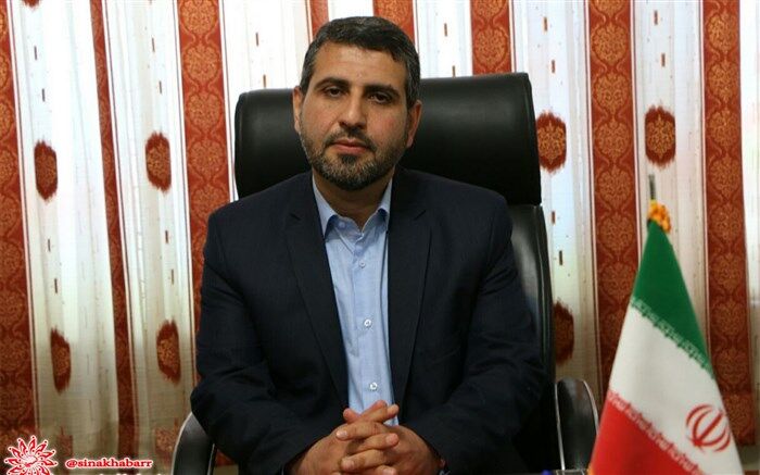 توزیع ۳۱۲ گوشی هوشمند به دانش‌آموزان نیازمند شهرضایی