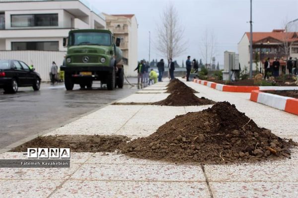 افتتاح پارک محله‌ای «مدافعان سلامت» در ساری