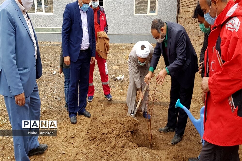 روزدرختکاری در شهرستان خوسف استان خراسان جنوبی