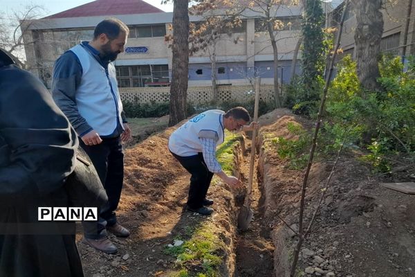 مراسم کاشت 66 درخت به یاد 66 شهید هنرستان ماندگار ایثار شریعتی منطقه 16