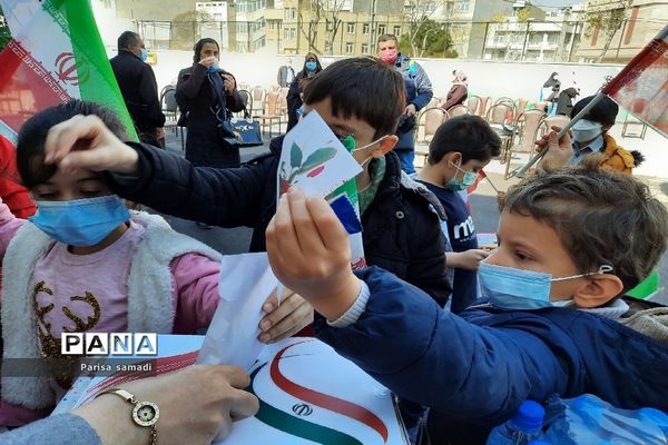 آیین جشن نیکوکاری در دبستان فرهنگ منطقه ۱۳