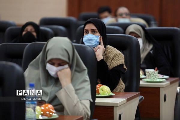 نشست قطبی تبیین باز مهندسی تشکیلات دانش‌آموزی پیشتازان