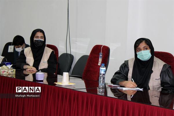 نشست  مدیرکل فرهنگی، هنری وزارت آموزش و پرورش با دانش‌‌آموزان خبرنگار مازندران