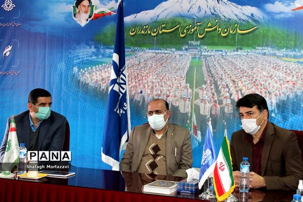 نشست  مدیرکل فرهنگی، هنری وزارت آموزش و پرورش با دانش‌‌آموزان خبرنگار مازندران