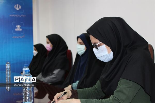 نشست  مدیرکل فرهنگی، هنری وزارت آموزش و پرورش با دانش‌‌آموزان خبرنگار مازندران