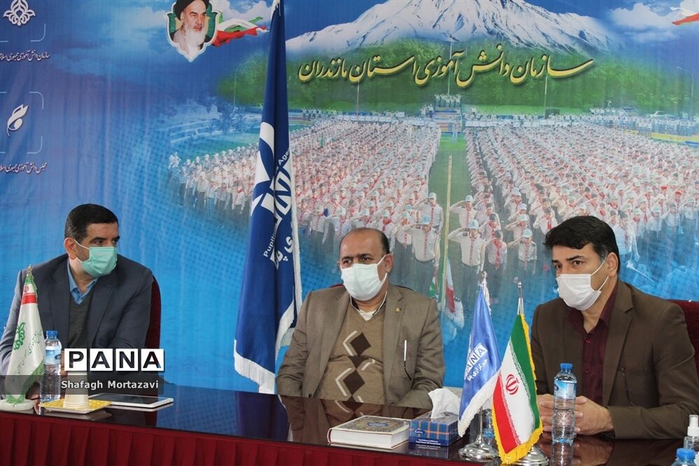 نشست  مدیرکل فرهنگی، هنری وزارت آموزش و پرورش با دانش‌‌آموزان خبرنگار مازندران