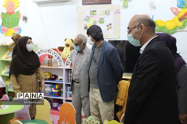 کتابخانه‌گردی در کتابخانه جمشید احمدی قائم‌سهر