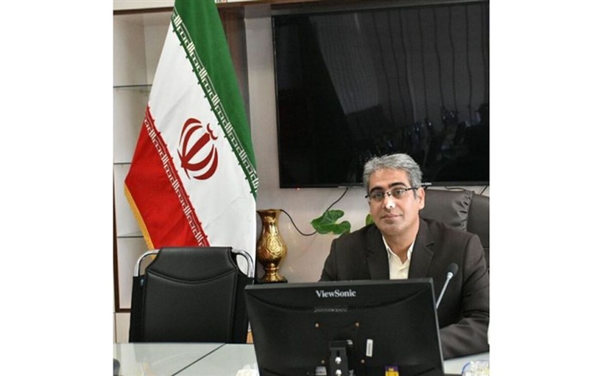 برگزاری مسابقات استندآپ کمدی دانش آموزان چنارانی