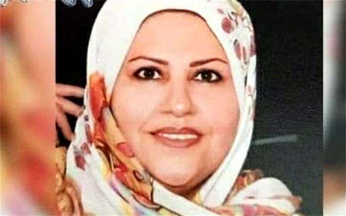 مدیر خیر مدرسه‌ای در رودهن برای دانش آموزان نیازمند گوشی و تبلت تهیه کرد