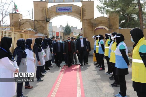 همایش استانی درختکاری توسط دانش آموزان ساعی در طرح ملی کوچ