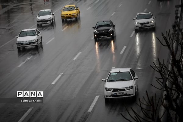 تهران بارانی در آخرین روزهای سال