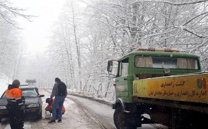 زنجیر چرخ برای تردد در محورهای کوهستانی تالش الزامی است