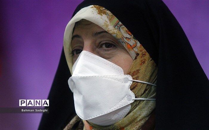 هیچ تفاوتی بین زن و مرد در استقامت و پایداری  برای تحقق آرمان‌های نظام اسلامی نیست