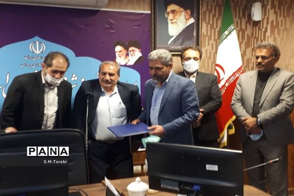 آیین تکریم و معارفه ذیحساب اداره کل آموزش و پرورش فارس