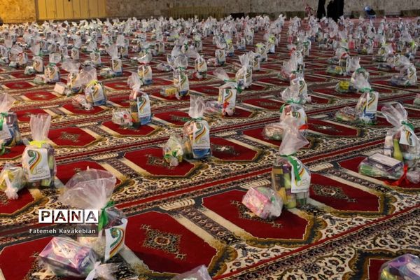 بسته‌بندی و توزیع ۱۵۰۰ بسته غذایی در مصلی ساری