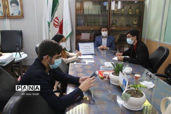 نشست نمایندگان مجلس دانش آموزی پسران شهرستان بوشهر