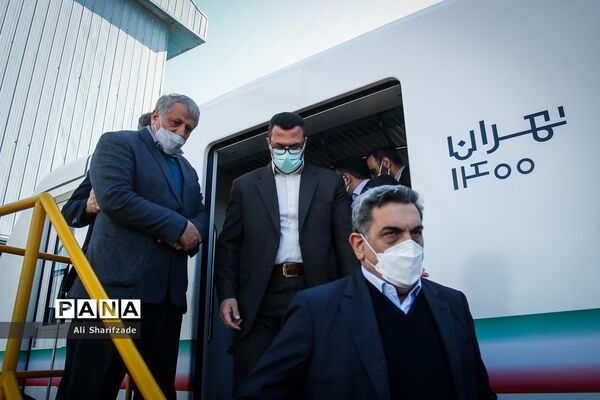 مراسم امضای تفاهم‌نامه بازسازی کامل ۳۱ رام قطار مترو تهران