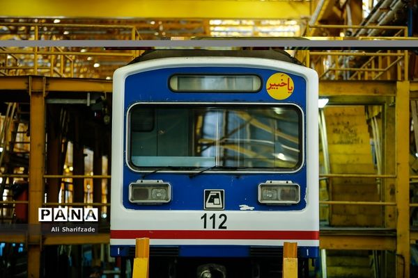 مراسم امضای تفاهم‌نامه بازسازی کامل ۳۱ رام قطار مترو تهران