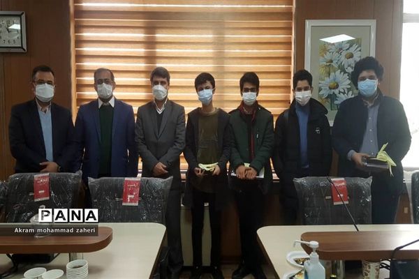 مناظره دانش‌آموزی پسران منطقه ۲ با منطقه ۷ و دختران منطقه ۲ با منطقه ۹