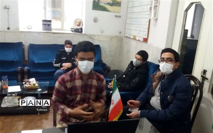 مناظره دانش آموزان منطقه 12با منطقه 8