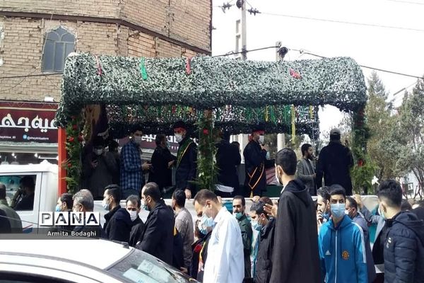 مراسم تشییع پیکر شهید مدافع حرم در شهرستان اسلامشهر