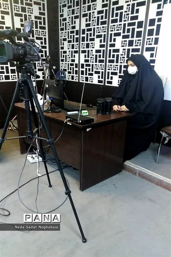 مناظره دانش آموزان مناطق 8 و 12 با موضوع حذف کنکور