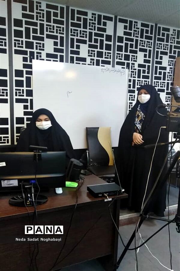 مناظره دانش آموزان مناطق 8 و 12 با موضوع حذف کنکور