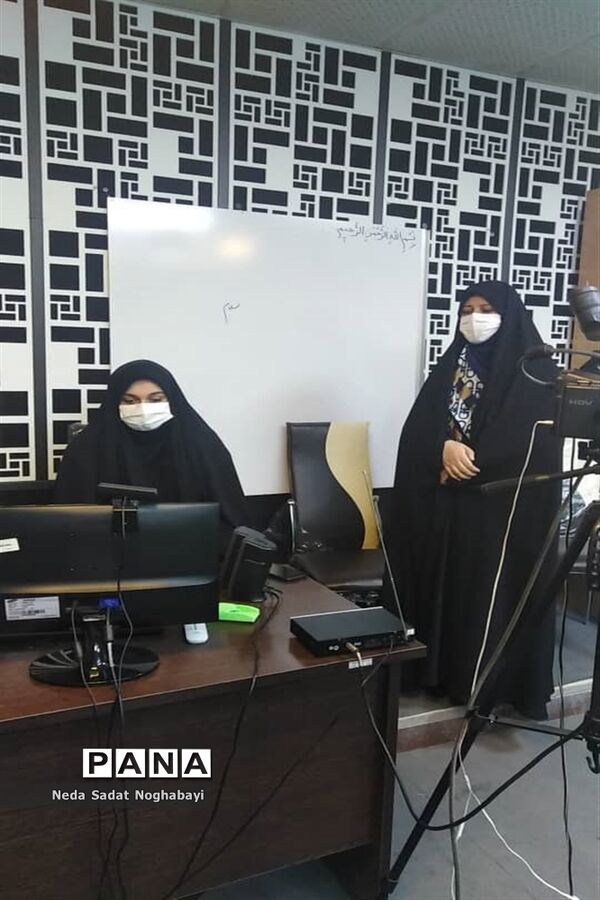 مناظره دانش آموزان مناطق 8 و 12 با موضوع حذف کنکور