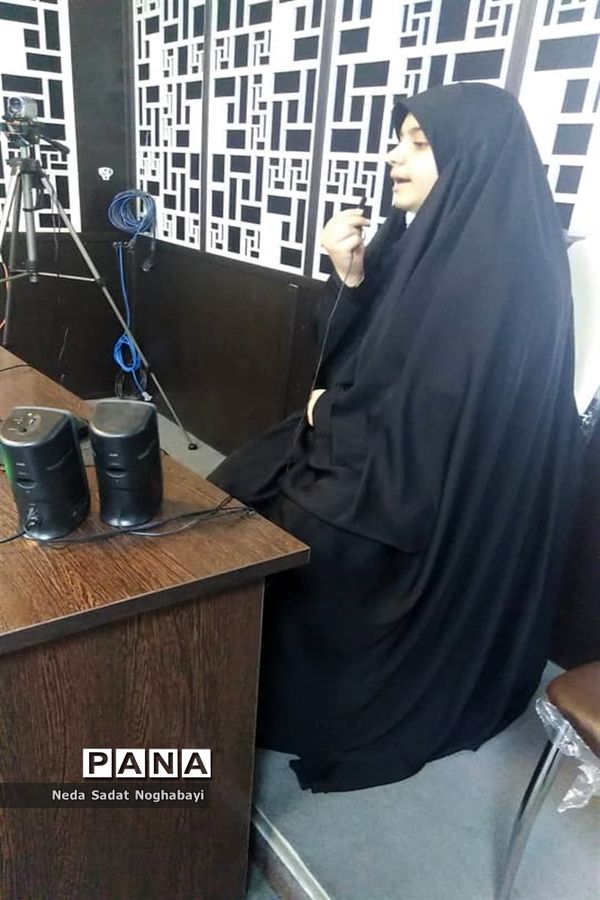 مناظره دانش آموزان مناطق 8 و 12 با موضوع حذف کنکور