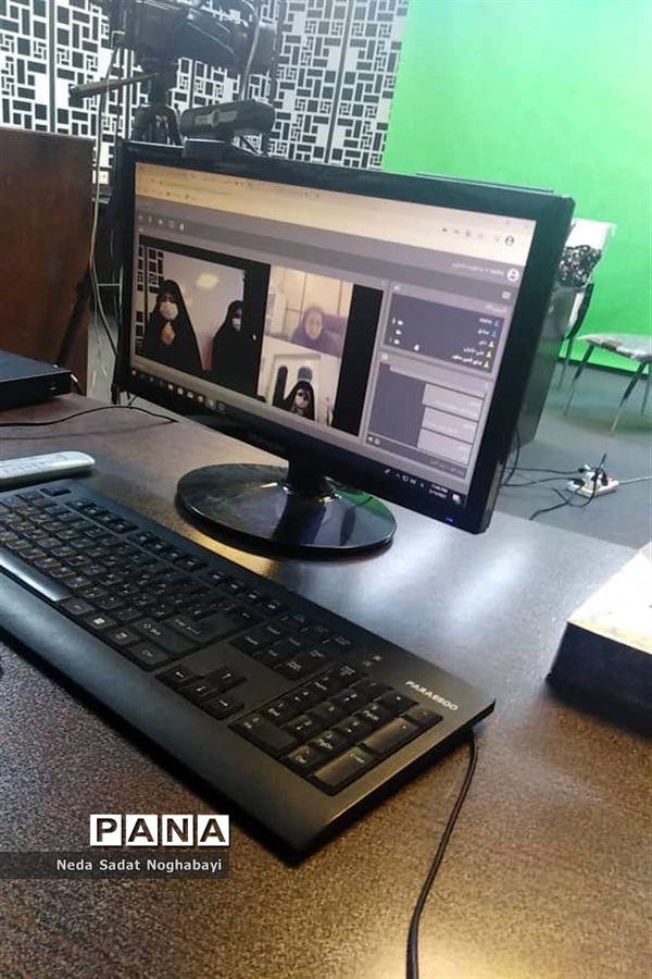 مناظره دانش آموزان مناطق 8 و 12 با موضوع حذف کنکور