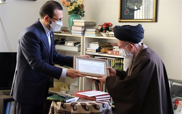 اعطای مجوز فعالیت موزه اسناد، نسخ خطی و چاپ سنگی مسجد و مدرسه سید زنجان