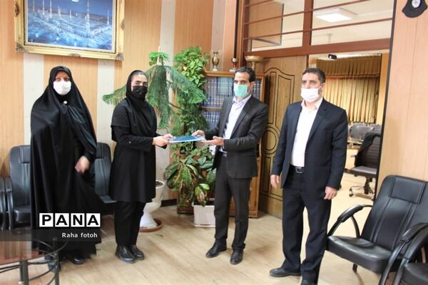 برگزاری نشست مجلس دانش‌آموزی به صورت تفکیک جنسیت در ناحیه 2 استان اصفهان