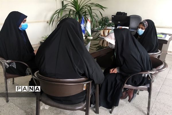 مناظره دانش‌آموزان منطقه ۱۹ با منطقه ۳