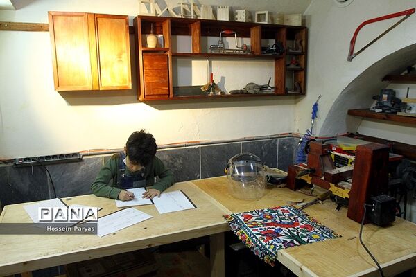 پارسا قاضی؛ کم‌سن‌ترین هنرمند شاخص بین‌المللی در رشته هنرهای سنتی چوبی
