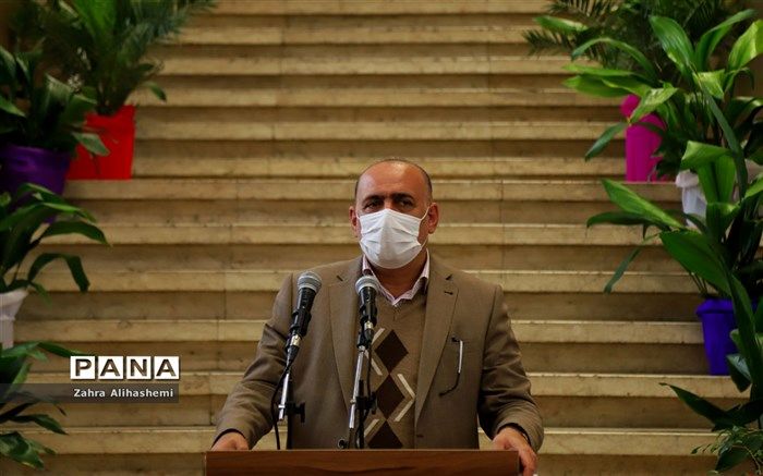 رمضانی: گوشه ای از توانمندی‌های معنوی و اخلاقی شهدا را به دانش‌آموزان نشان دهیم