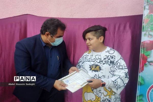 جشن عید روز در دبستان پیشتازان شهرستان بوشهر