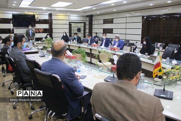 نشست پایان سال روسا و کارشناسان حوزه معاونت پرورشی و فرهنگی اداره کل آموزش و پرورش استان بوشهر