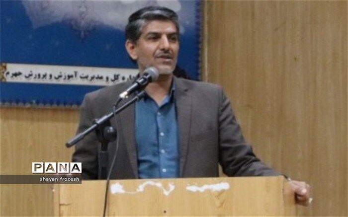 همه باید به این باور برسیم که آینده شهرستان و کشور در دست دانش آموزان است